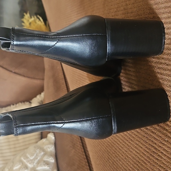 Marc Fisher Booties - Picture 3 of 4